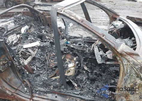 2004 Mercedes-Benz Sl 500 z USA, uszkodzony, nr VIN WDBSK75F14F064722